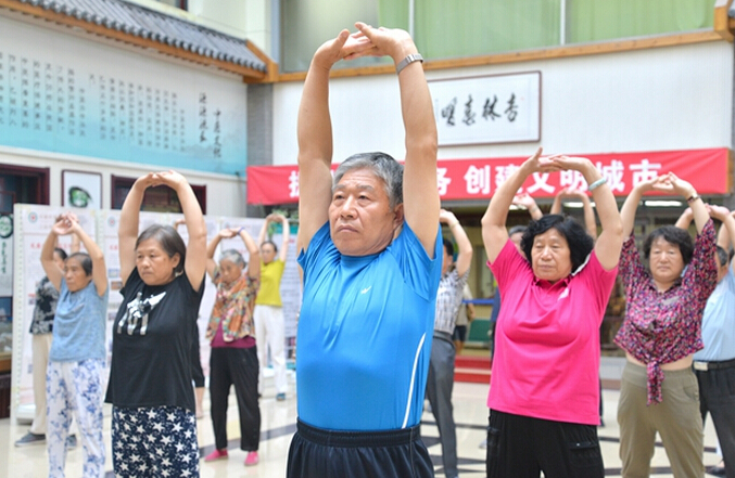 河北省石家莊市中醫(yī)院成立八段錦俱樂部