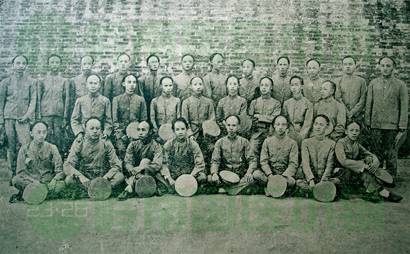 廣東陸軍醫(yī)學堂學生合影